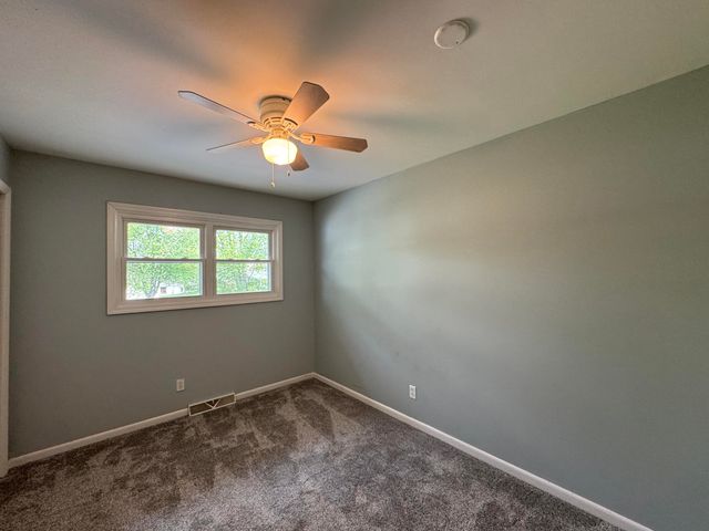 9616 Olcott Avenue, St. John, IN 46373