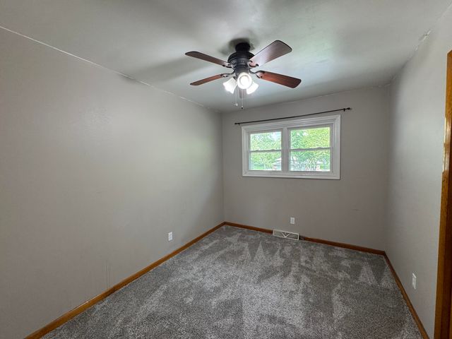 9616 Olcott Avenue, St. John, IN 46373
