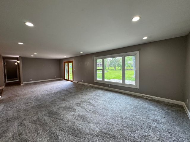 9616 Olcott Avenue, St. John, IN 46373