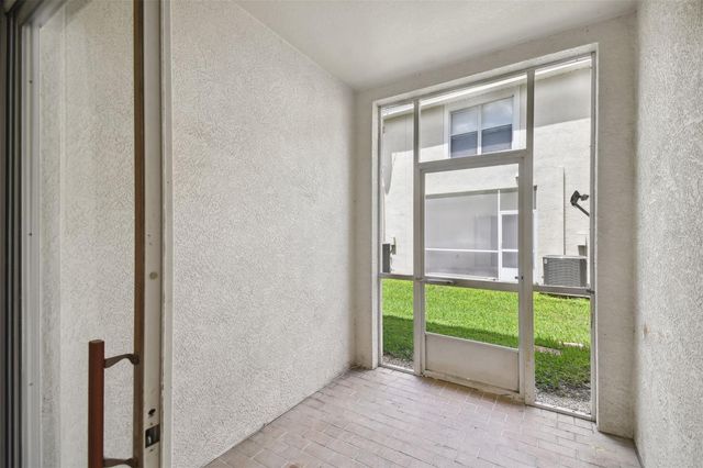 3430 HIGH HAMPTON CIRCLE, Tampa, FL 33610