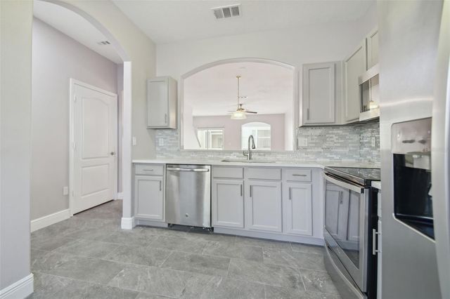 3430 HIGH HAMPTON CIRCLE, Tampa, FL 33610