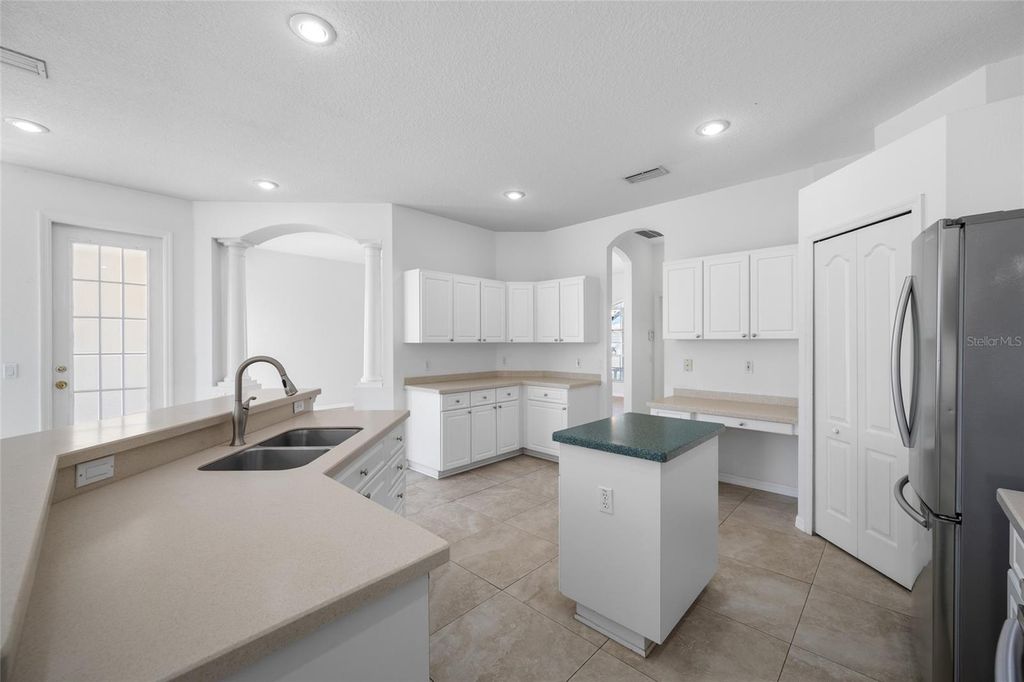 Image 25 of property listing at 14606 CORAL BERRY DRIVE, Tampa, FL 33626