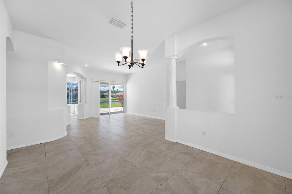 Image 7 of property listing at 14606 CORAL BERRY DRIVE, Tampa, FL 33626