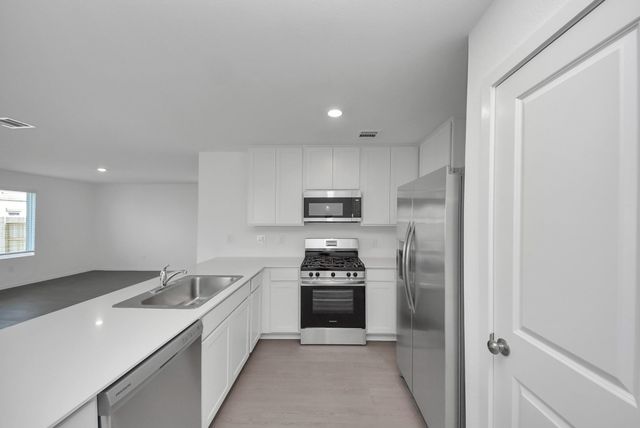 10410 Birds Nest Drive, Beasley, TX 77417