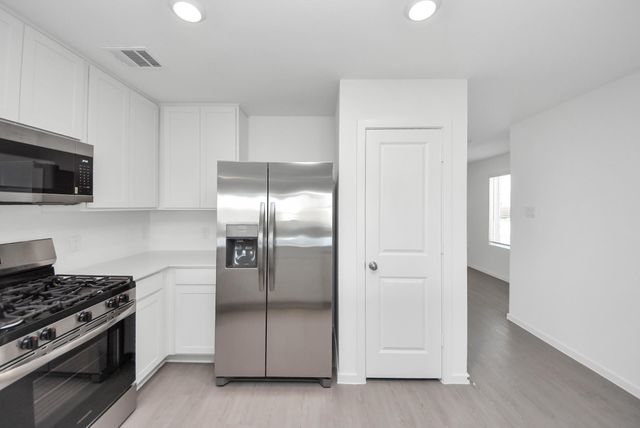 10410 Birds Nest Drive, Beasley, TX 77417