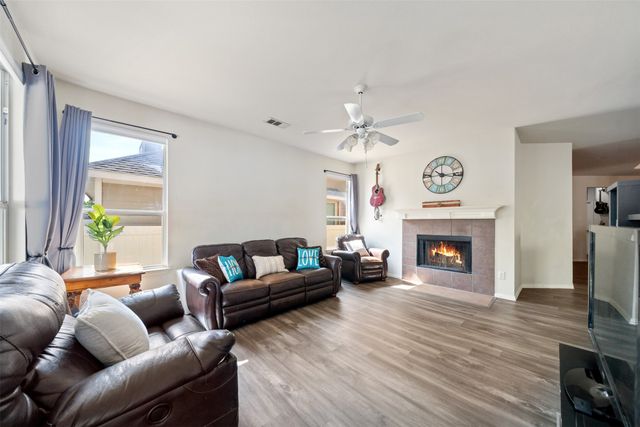 10105 Lakeview Drive, Providence Village, TX 76227