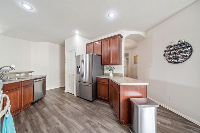 10105 Lakeview Drive, Providence Village, TX 76227