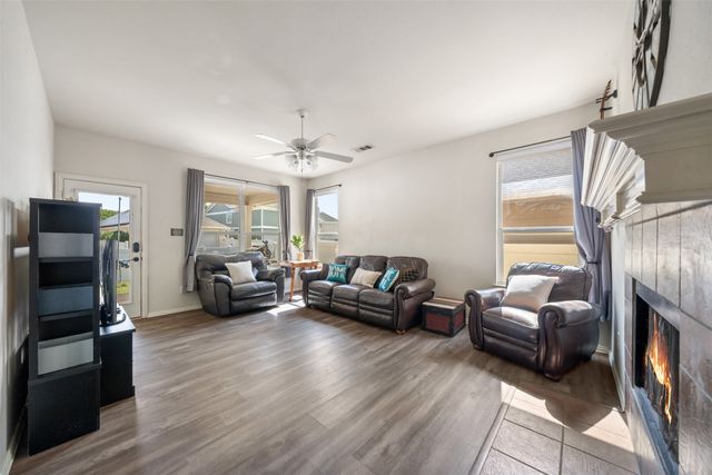 10105 Lakeview Drive, Providence Village, TX 76227