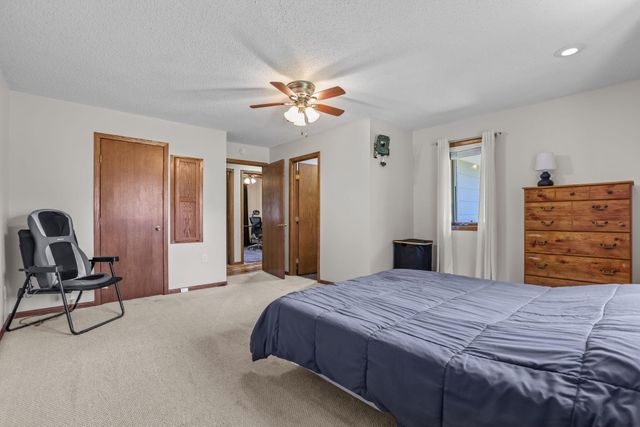 8330 Cleadis Avenue, Inver Grove Heights, MN 55076