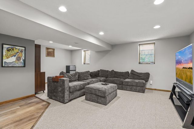 8330 Cleadis Avenue, Inver Grove Heights, MN 55076