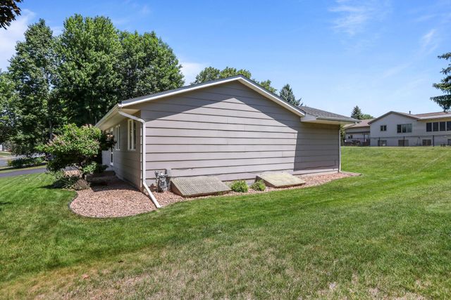 8330 Cleadis Avenue, Inver Grove Heights, MN 55076