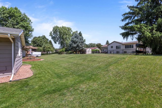 8330 Cleadis Avenue, Inver Grove Heights, MN 55076