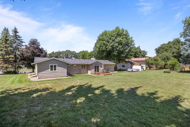 8330 Cleadis Avenue, Inver Grove Heights, MN 55076