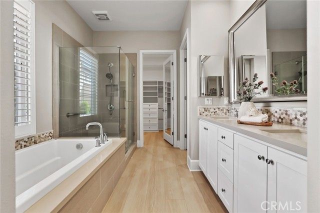 130 Donati, Irvine, CA 92602