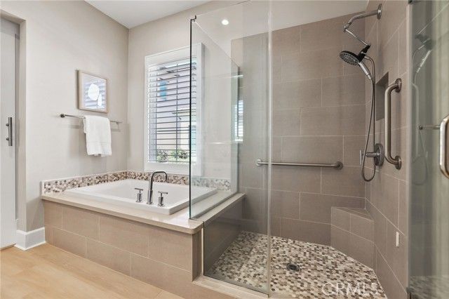 130 Donati, Irvine, CA 92602