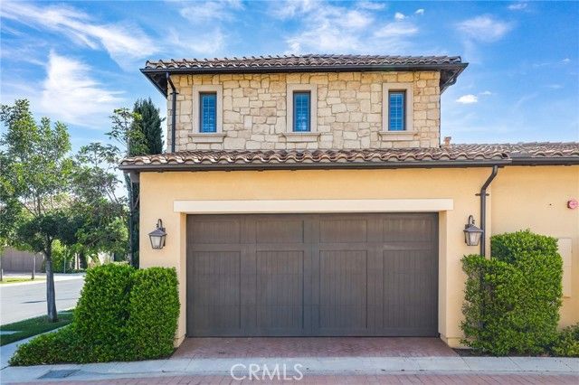 130 Donati, Irvine, CA 92602