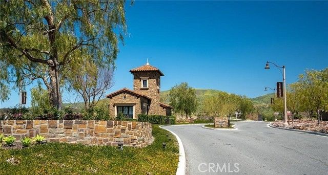 130 Donati, Irvine, CA 92602