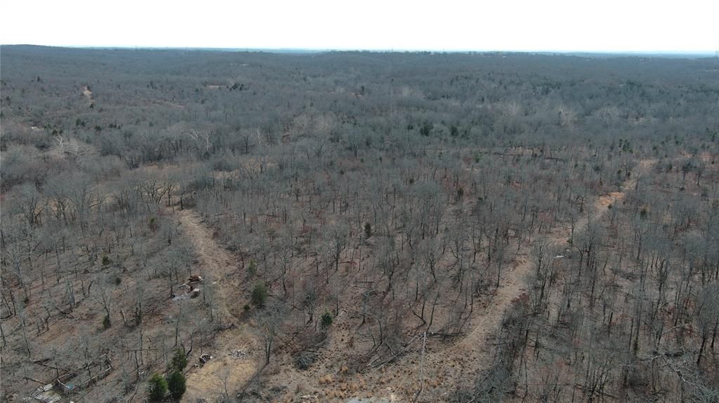 Image 4 of property listing at 36200 EW 1190 Road, Seminole, OK 74868