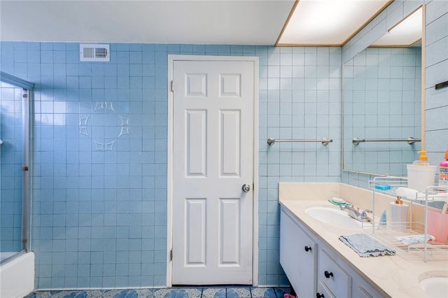 15422 Benfield, Norwalk, CA 90650