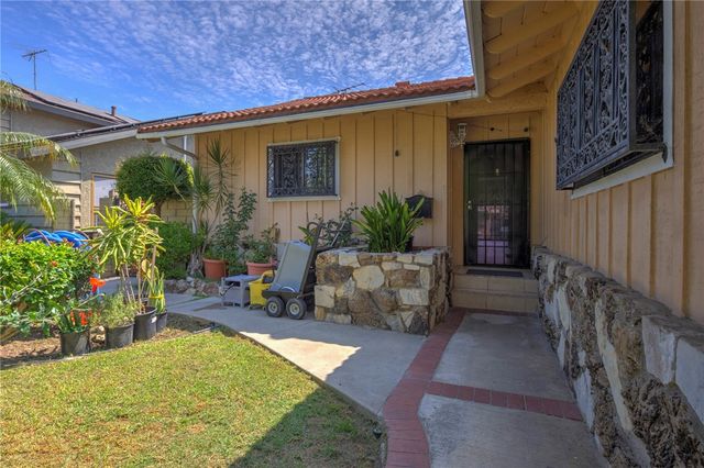 15422 Benfield, Norwalk, CA 90650