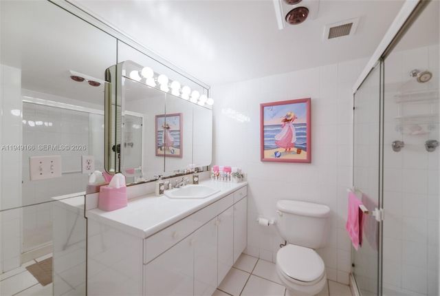 1965 S Ocean Dr 18K, Hallandale Beach, FL 33009