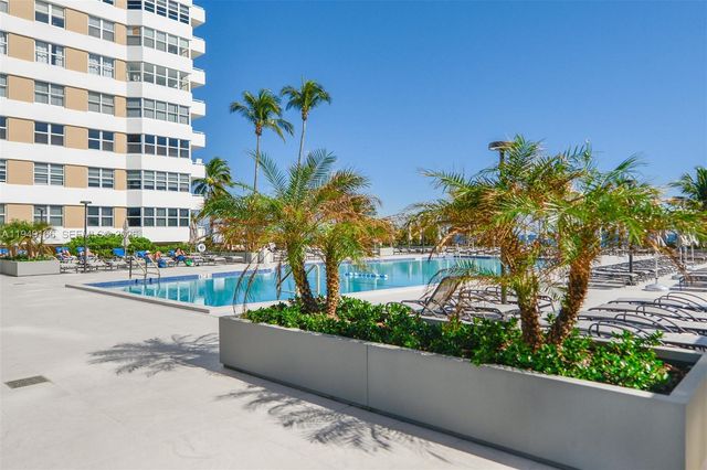 1965 S Ocean Dr 18K, Hallandale Beach, FL 33009