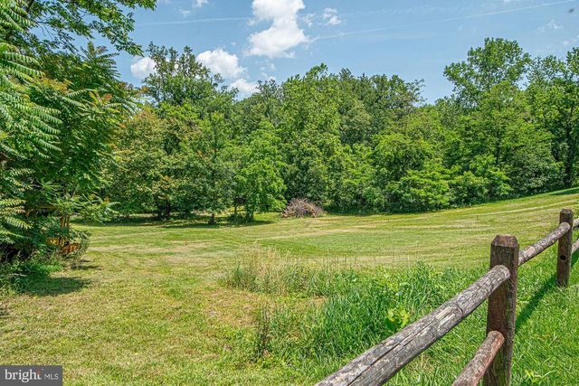 115 CHESTER GAP RD, Chester Gap, VA 22623