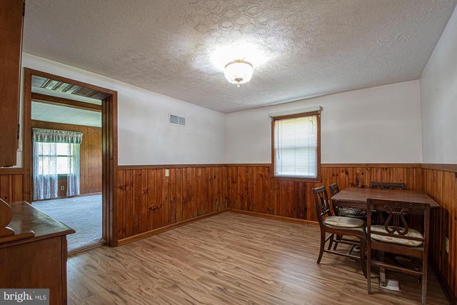 115 CHESTER GAP RD, Chester Gap, VA 22623