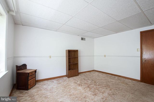 115 CHESTER GAP RD, Chester Gap, VA 22623