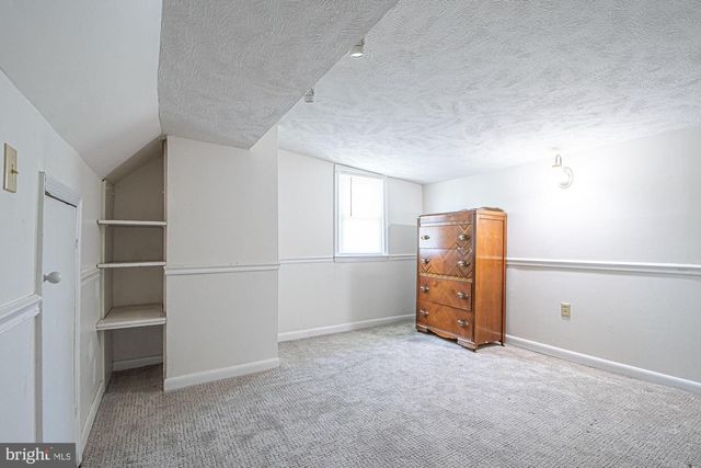 115 CHESTER GAP RD, Chester Gap, VA 22623