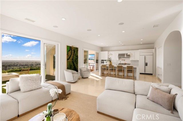 93 Parson Brown, Irvine, CA 92618