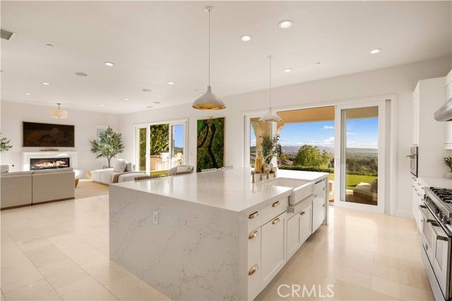 93 Parson Brown, Irvine, CA 92618