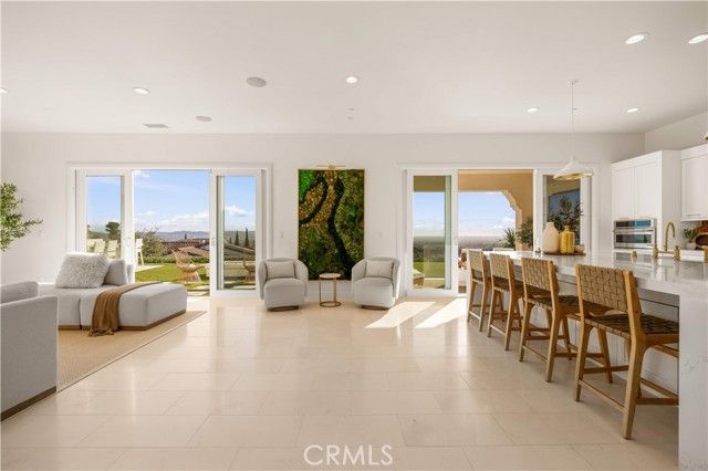 93 Parson Brown, Irvine, CA 92618