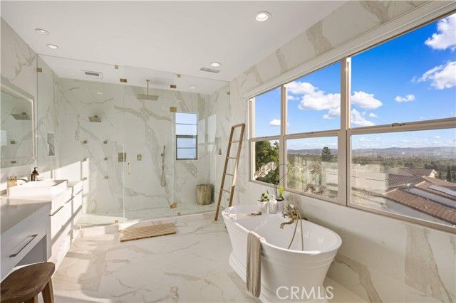 93 Parson Brown, Irvine, CA 92618