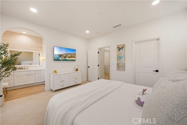 93 Parson Brown, Irvine, CA 92618