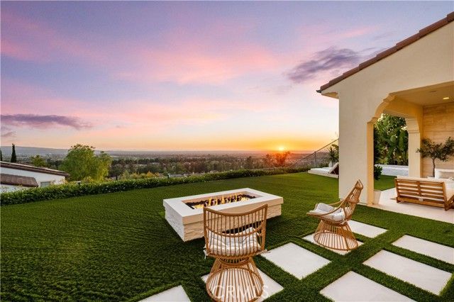 93 Parson Brown, Irvine, CA 92618