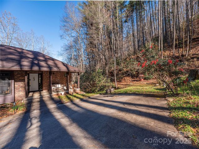 187 Turtle Creek Road, Sylva, NC 28779