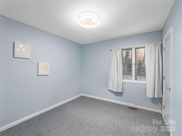 187 Turtle Creek Road, Sylva, NC 28779