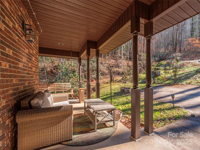 187 Turtle Creek Road, Sylva, NC 28779
