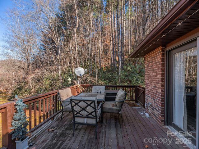 187 Turtle Creek Road, Sylva, NC 28779