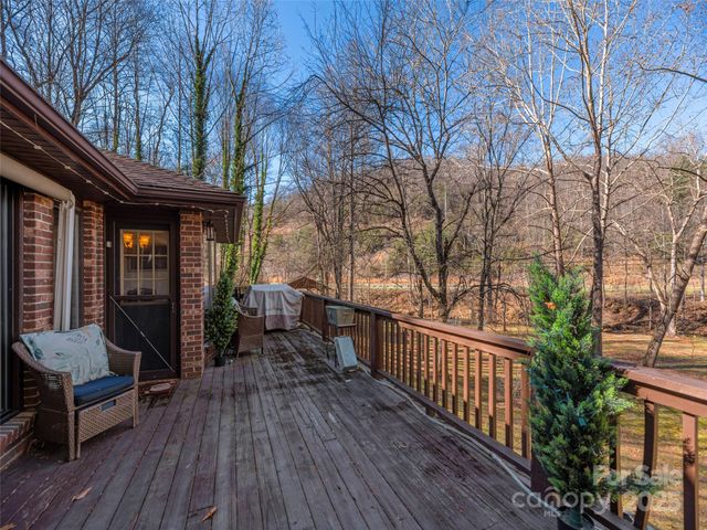 187 Turtle Creek Road, Sylva, NC 28779