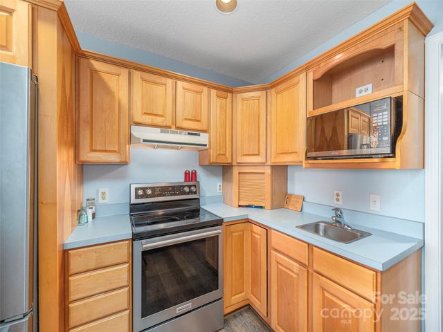 187 Turtle Creek Road, Sylva, NC 28779