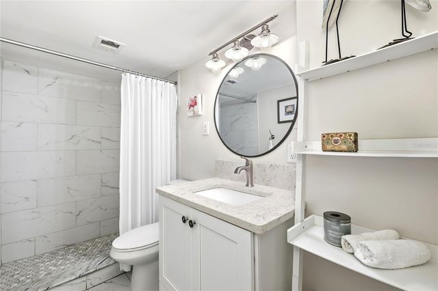 10355 PARADISE BOULEVARD 412, St Petersburg, FL 33706