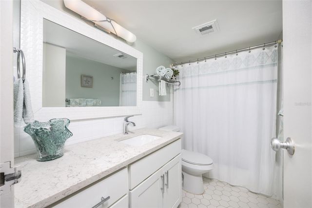 10355 PARADISE BOULEVARD 412, St Petersburg, FL 33706