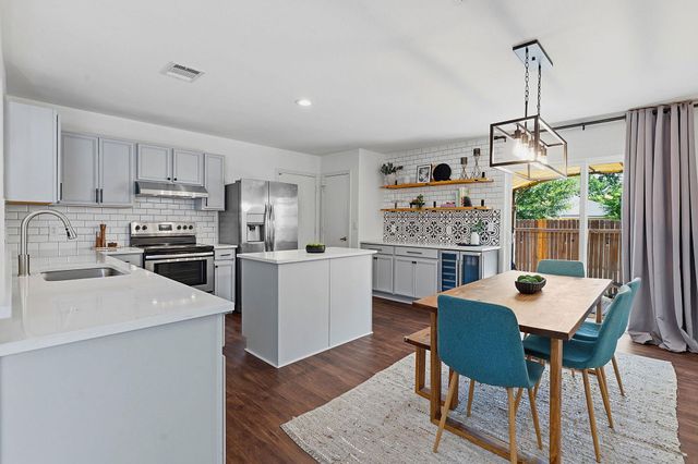 5407 Viewpoint DR, Austin, TX 78744