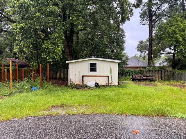 615 Skyline Drive W, Mobile, AL 36609