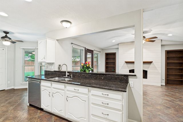 6816 Aimpoint Drive, Plano, TX 75023