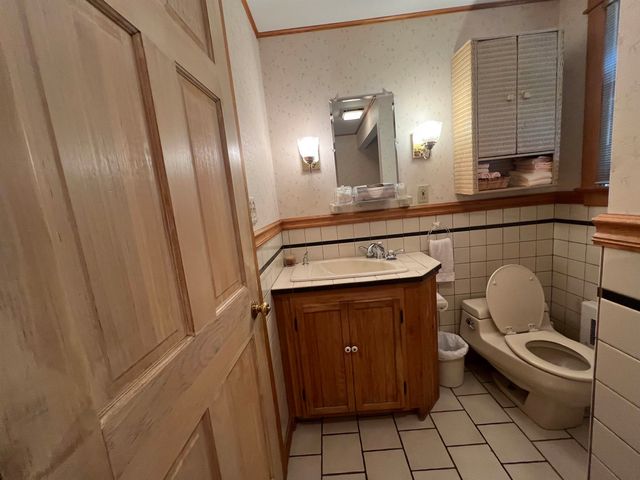 37 Pine Island Avenue, Berlin, NH 03570