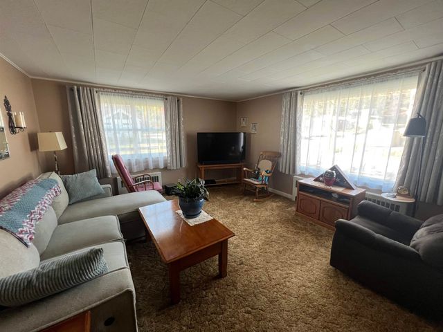 37 Pine Island Avenue, Berlin, NH 03570