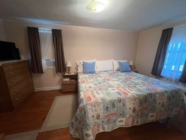 37 Pine Island Avenue, Berlin, NH 03570